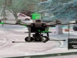 Militär: Drohne kann Roboter zum Einsatzort fliegen Screenshot youtube.com