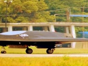 Sharp Sword: Die chinesische Tarnkappendrohne Screenshot youtube.com