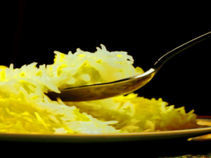 Resistente Pflanzensorten: „Salzwasser-Reis anbauen“ Screenshot vimeo.com