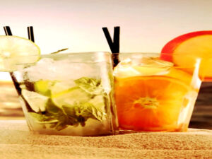 Cocktails - DrinkOMat: "Mit überschaubarem Aufwand komplett selbst herstellen" Screenshot youtube.com